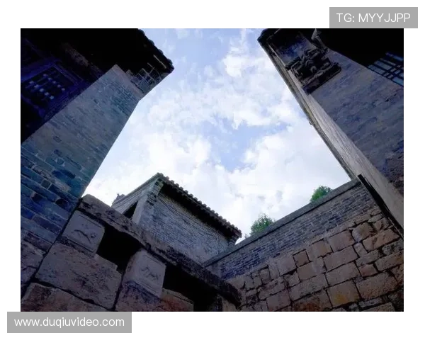 壶关集结赛进行中,车手穿越多个古朴传统村落 壶关集结赛进行中,车手穿越多个古朴传统村落